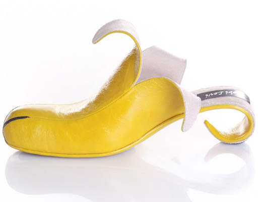 туфли в форме банана Коби Леви