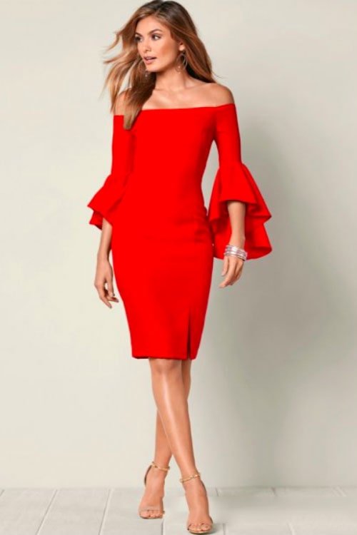 новогодний образ с красным платьем