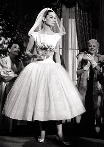 Платья в стиле 60-х Одри Хепберн